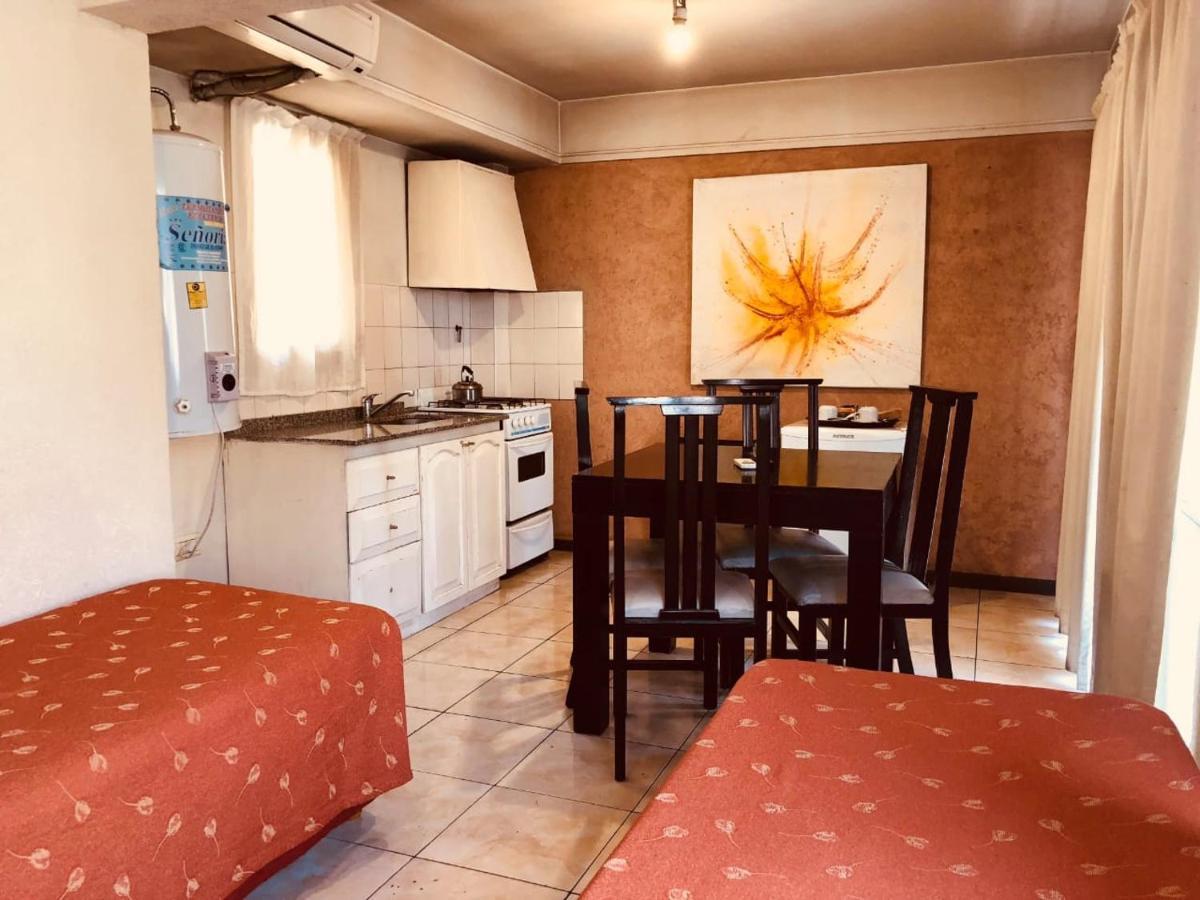 Apart Hotel מנדוזה מראה חיצוני תמונה